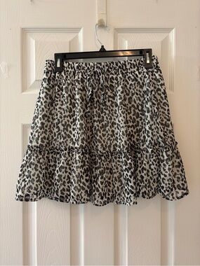 Trixxi Black and gray Leopard Print Tiered lined Mini Skirt Medium